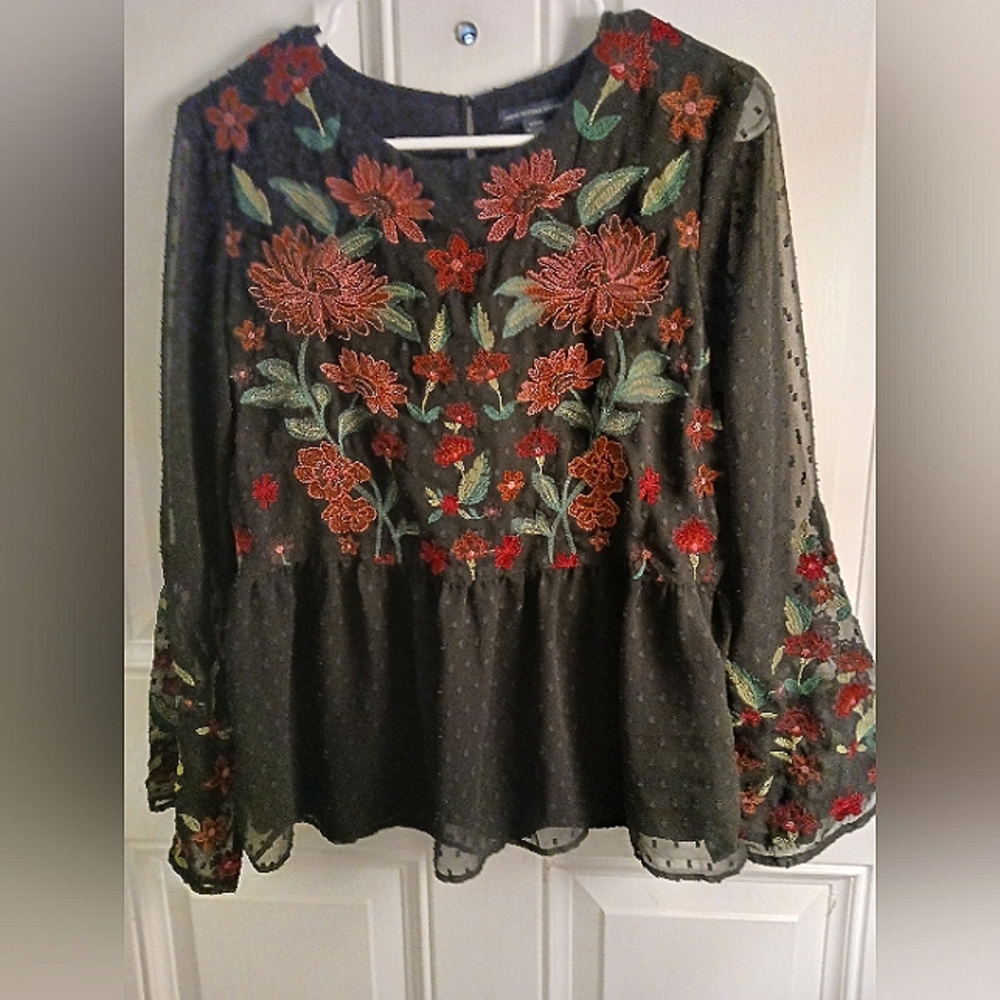 American Eagle floral top